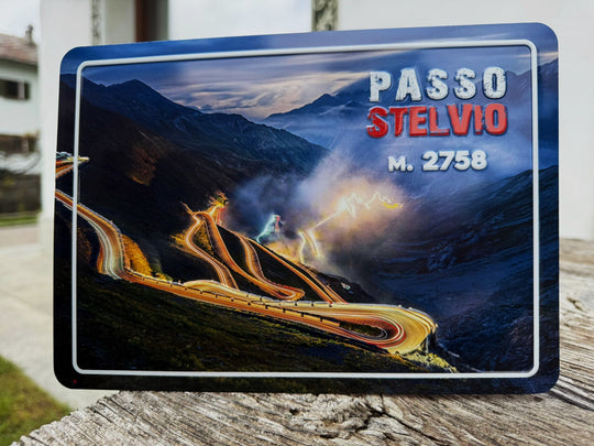 Targa in metallo Stelvio notte