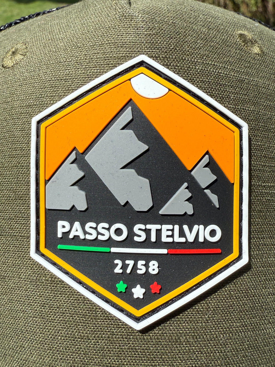 Stelvio "rubber patch" cap